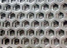 Chapas Perfuradas com Furos Hexagonais para Projetos de Alta Resistência