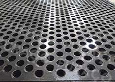 Chapas de Aço Inox Perfuradas com Furos Redondos Furaço® para Ventilação
